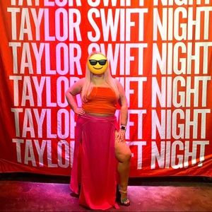 Taylor Swift Eras Tour Outfit XL skirt L top